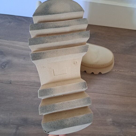 l'intervalle Wolfe Off White Leather Lug-sole/Platform Boots (Size EU 41/US 10) - Picture 4 of 4